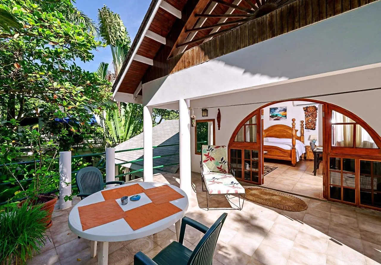 Beach House Condos, Negril