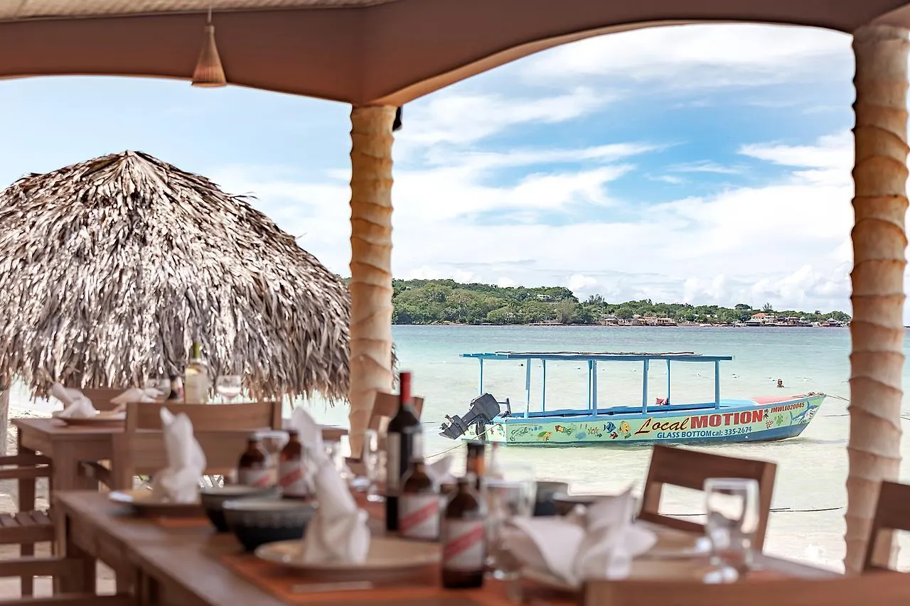 Beach House Condos, Negril