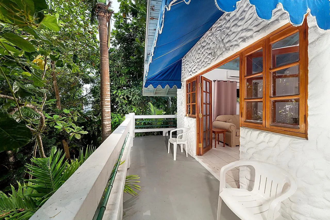 Hotel Beach House Condos, Negril