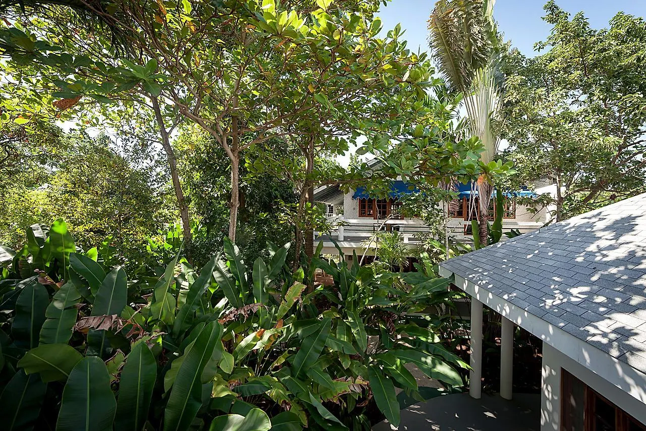Hotel Beach House Condos, Negril