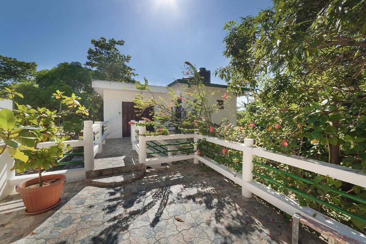 Hotel Beach House Condos, Negril
