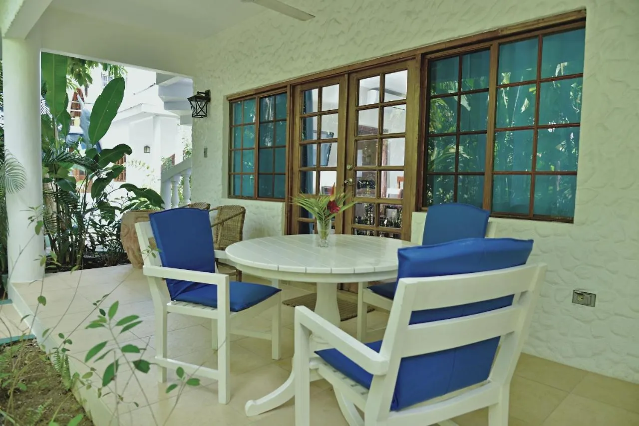 *** Hotel Beach House Condos, Negril Jamaica